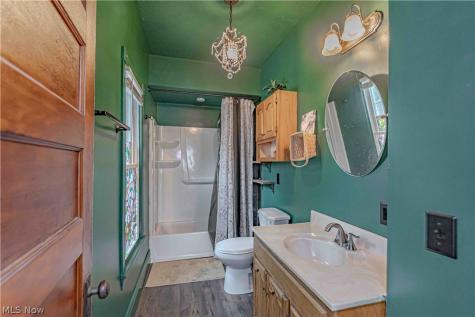 389 High Street Wadsworth OH 44281