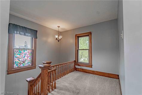 389 High Street Wadsworth OH 44281