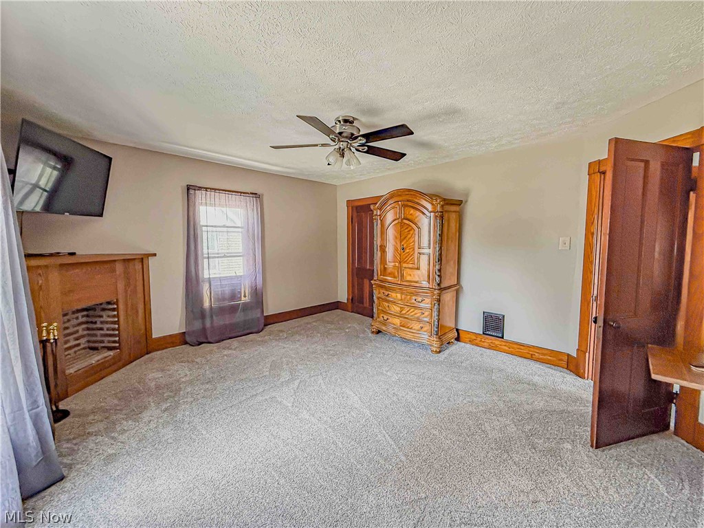 389 High Street Wadsworth OH 44281
