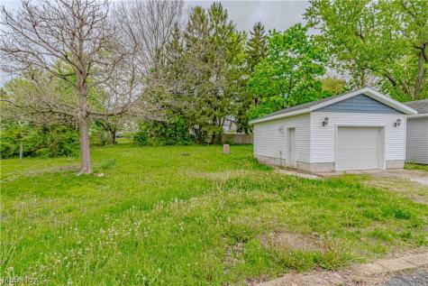 389 High Street Wadsworth OH 44281