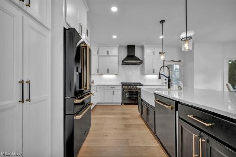 34461 Laurel Way Avon OH 44011