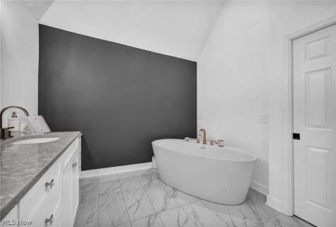 34461 Laurel Way Avon OH 44011