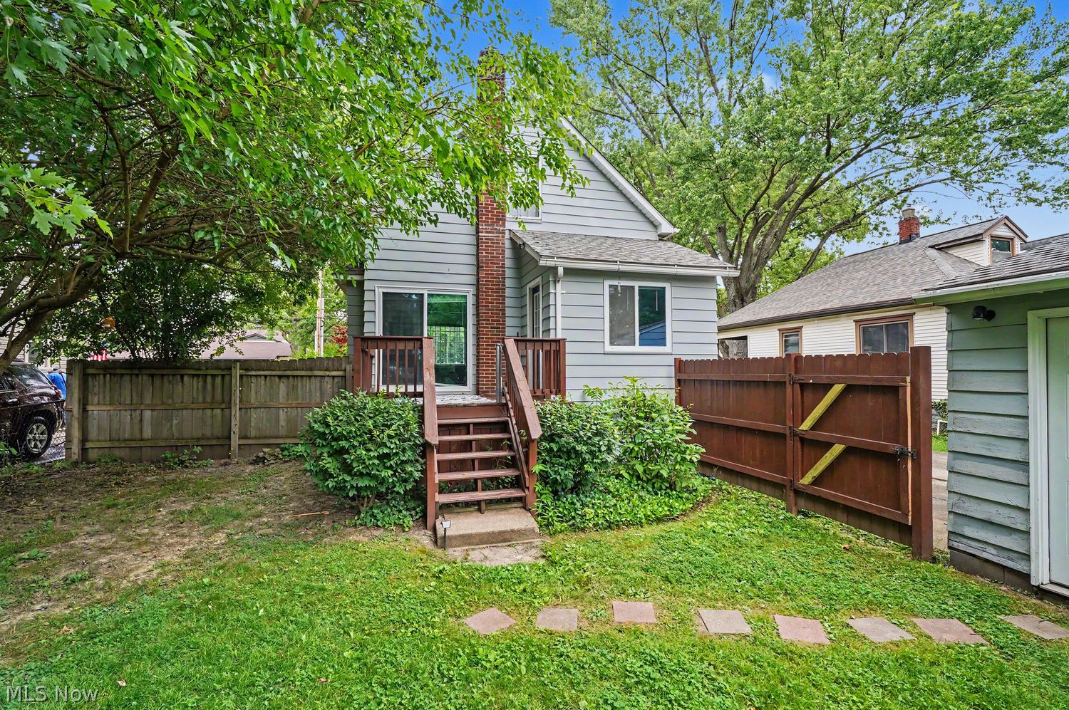 718 School Avenue Cuyahoga Falls OH 44221