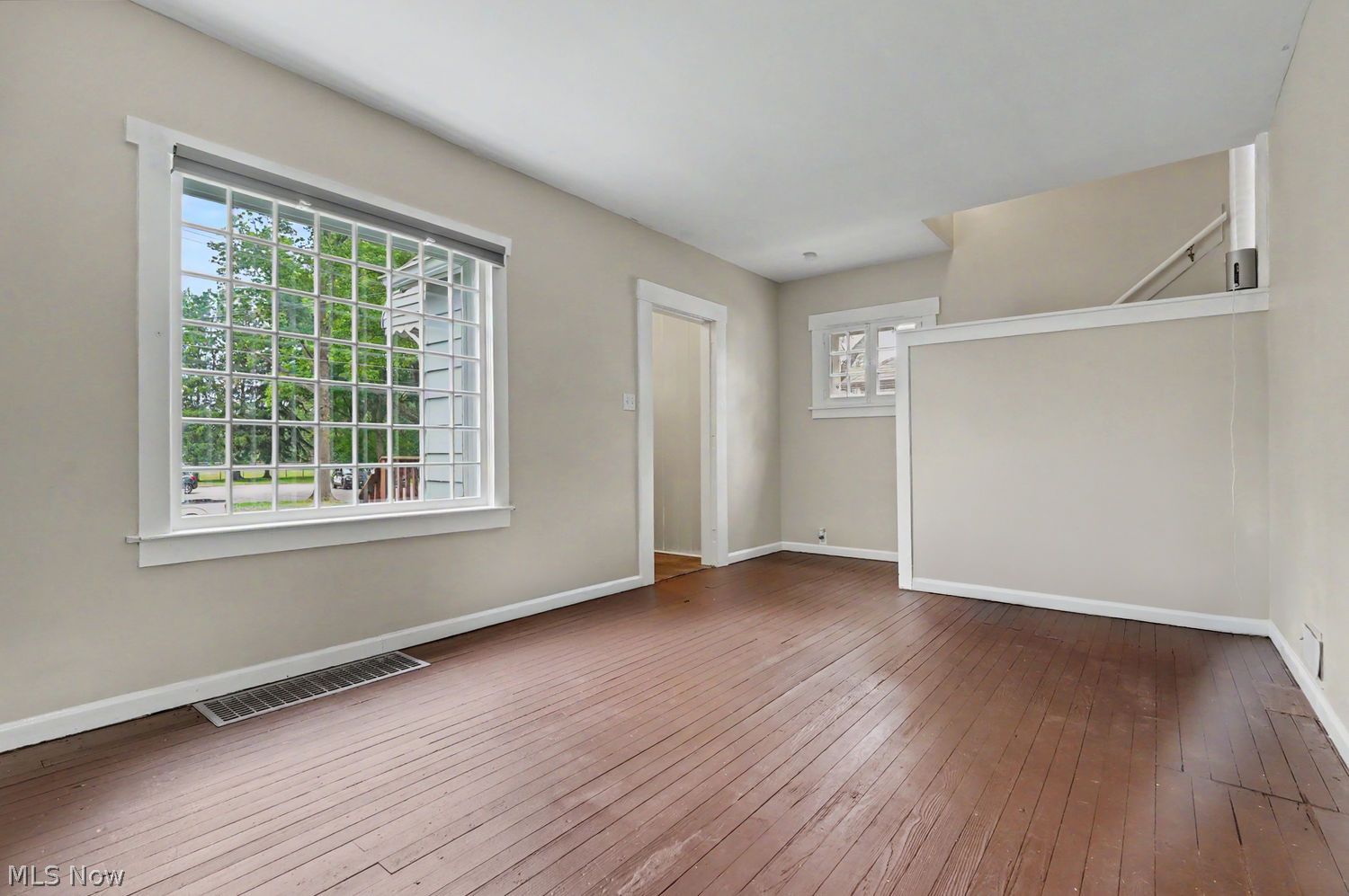 718 School Avenue Cuyahoga Falls OH 44221