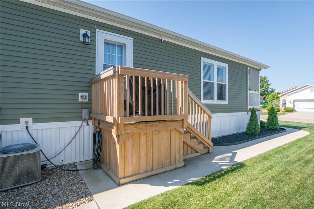 3052 Cross Creek Circle SW Massillon OH 44647