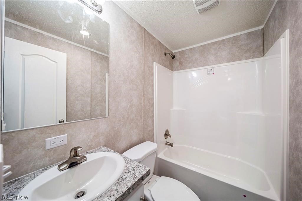 153 Marilyn Drive Madison OH 44057