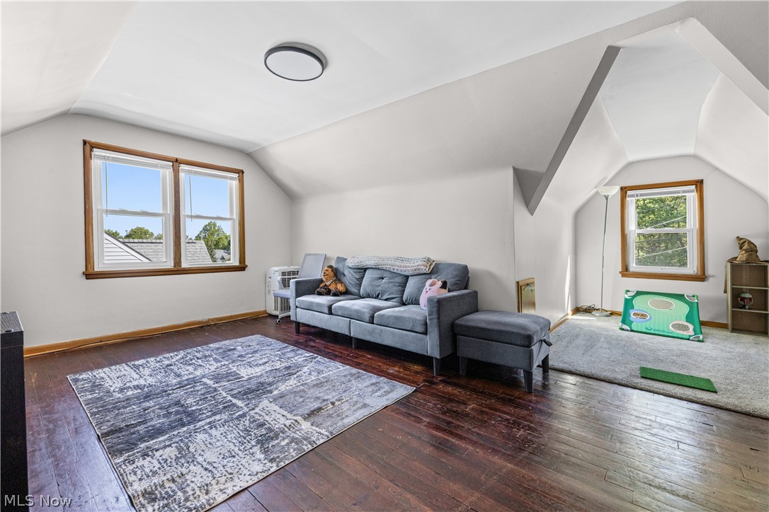 1926 E 290th Street Wickliffe OH 44092