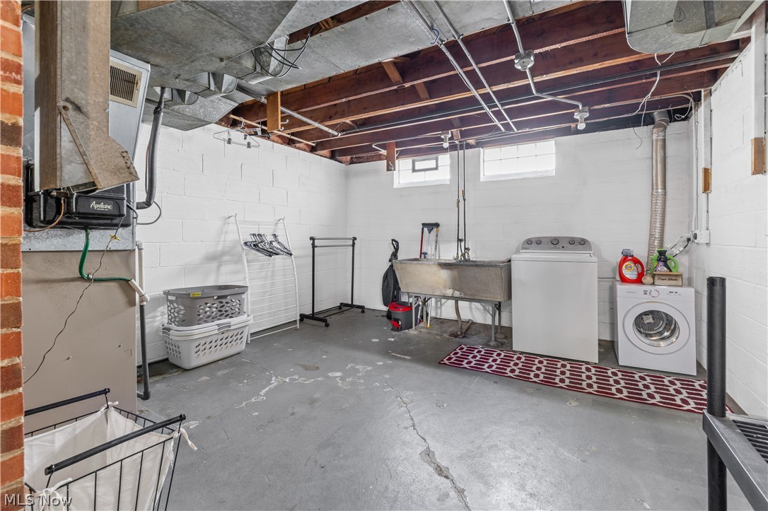 1926 E 290th Street Wickliffe OH 44092