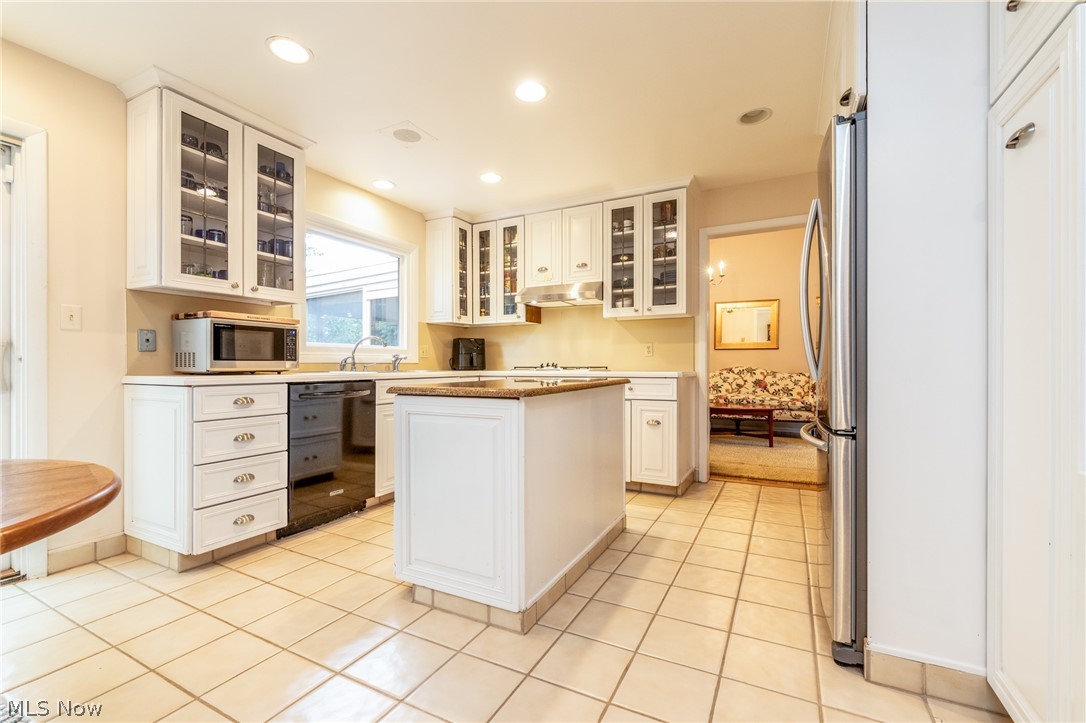 24653 Meldon Boulevard Beachwood OH 44122
