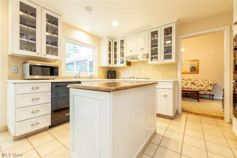 24653 Meldon Boulevard Beachwood OH 44122