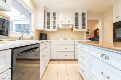 24653 Meldon Boulevard Beachwood OH 44122