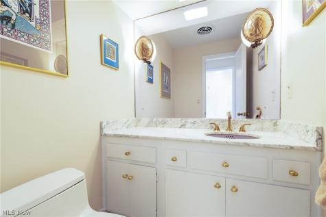 24653 Meldon Boulevard Beachwood OH 44122