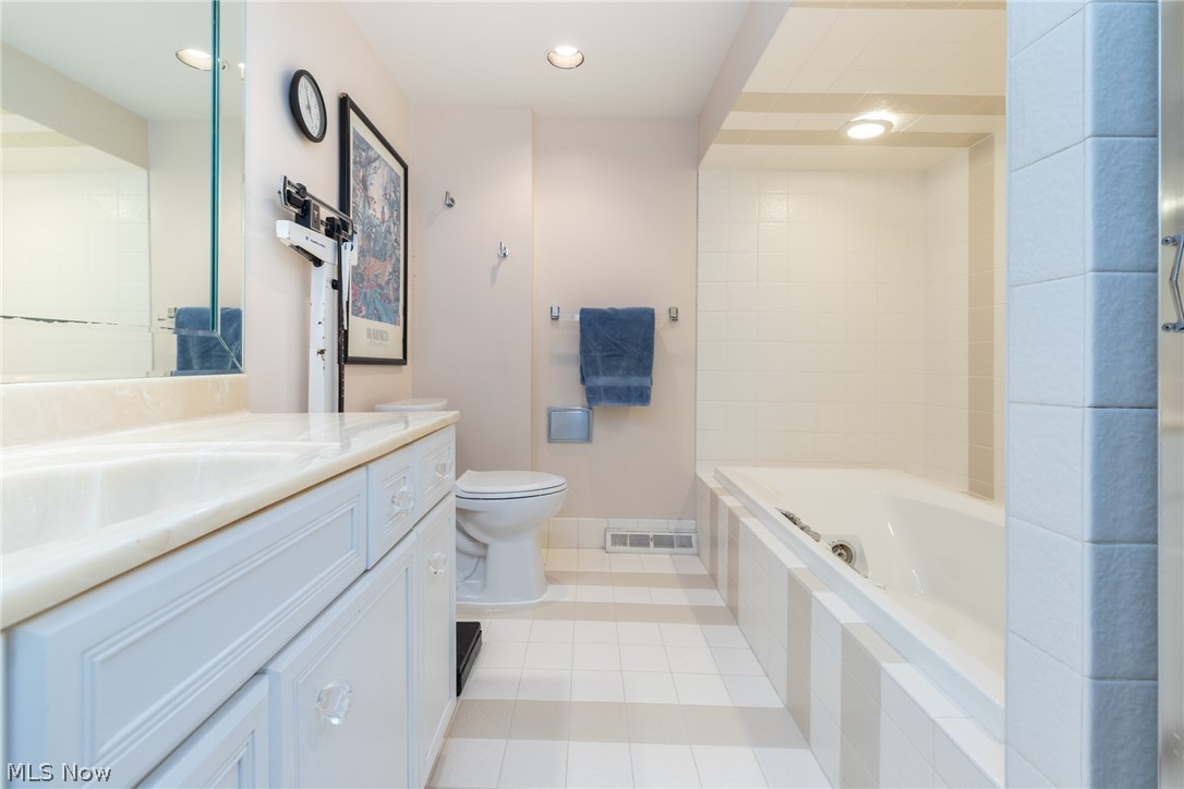 24653 Meldon Boulevard Beachwood OH 44122