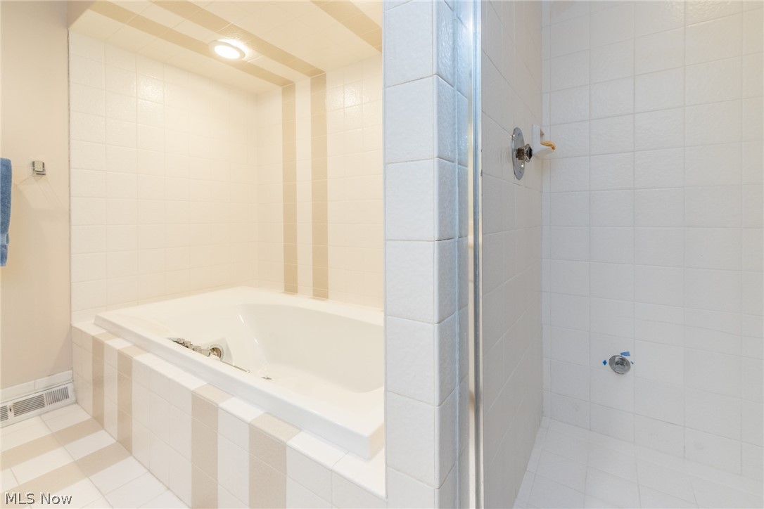 24653 Meldon Boulevard Beachwood OH 44122