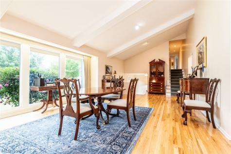 24653 Meldon Boulevard Beachwood OH 44122