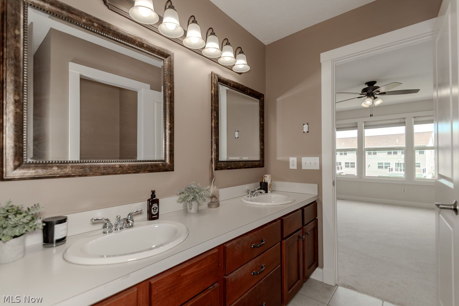 183 Seaview Drive Willowick OH 44095