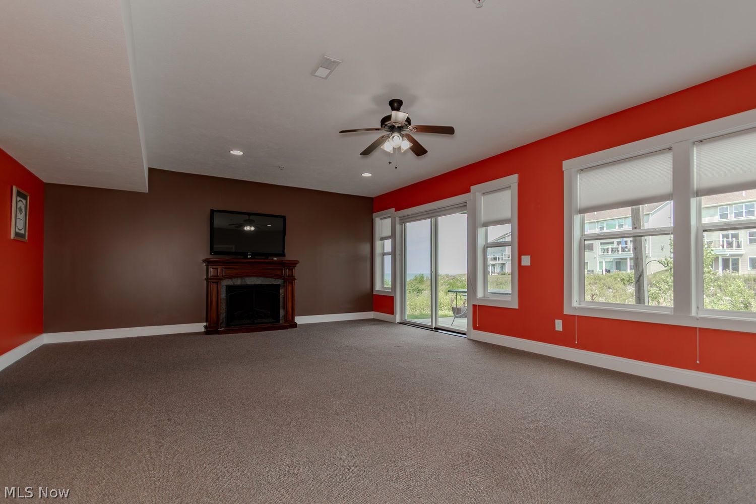 183 Seaview Drive Willowick OH 44095