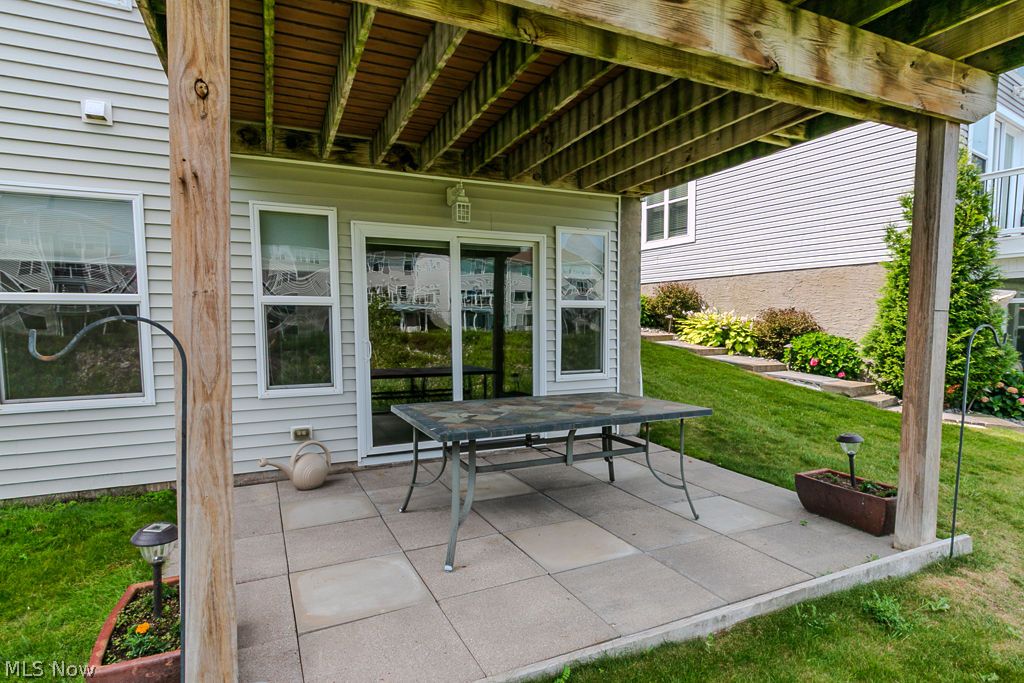 183 Seaview Drive Willowick OH 44095