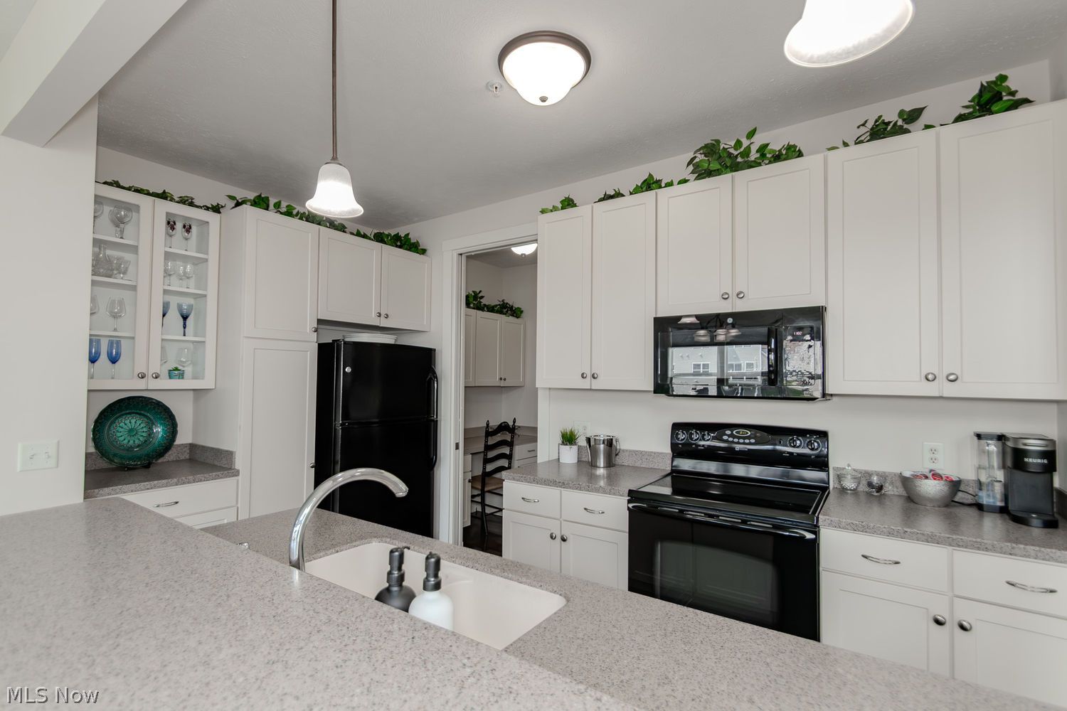 183 Seaview Drive Willowick OH 44095