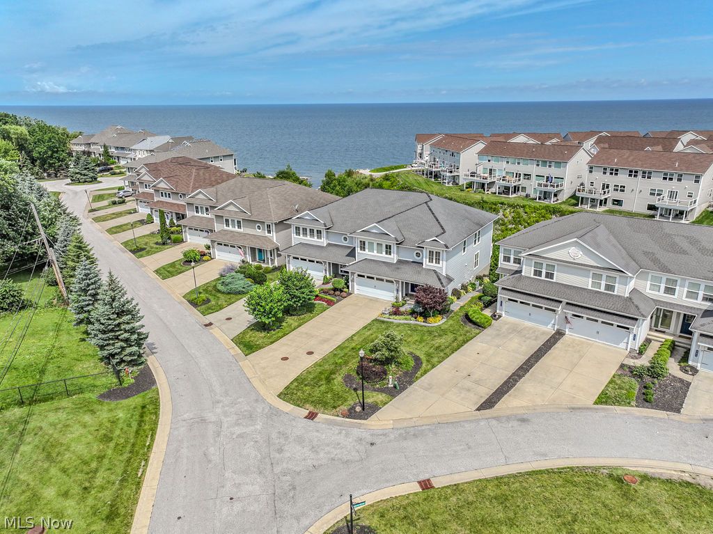 183 Seaview Drive Willowick OH 44095