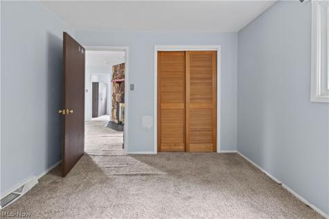 210 Arnell Lane Steubenville OH 43952