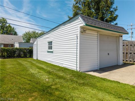 5276 W 48th Street Parma OH 44134