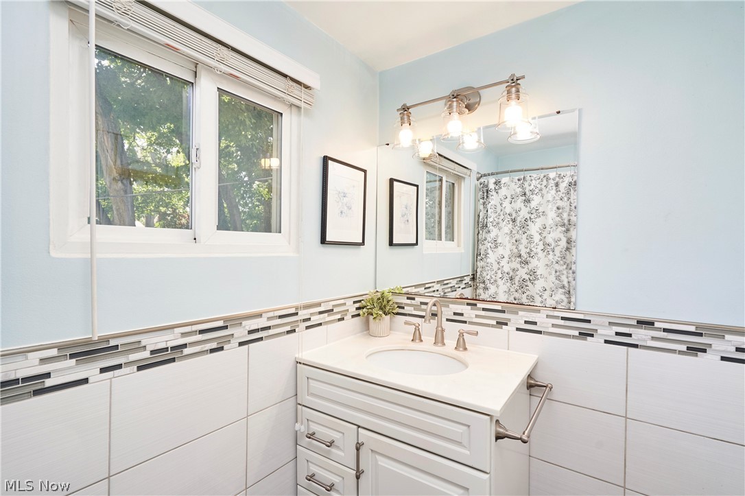 124 Filmore Avenue Cuyahoga Falls OH 44221