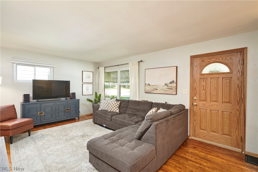 124 Filmore Avenue Cuyahoga Falls OH 44221