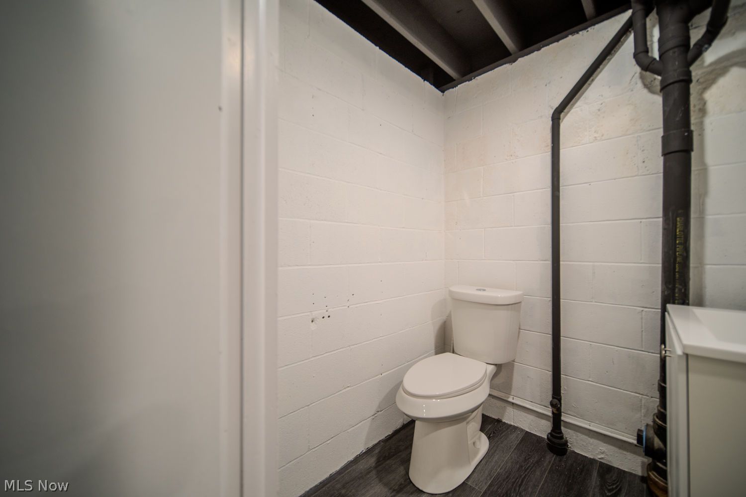 3003 Waterloo Road Mogadore OH 44260