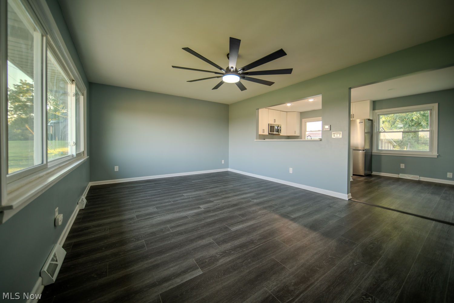 3003 Waterloo Road Mogadore OH 44260