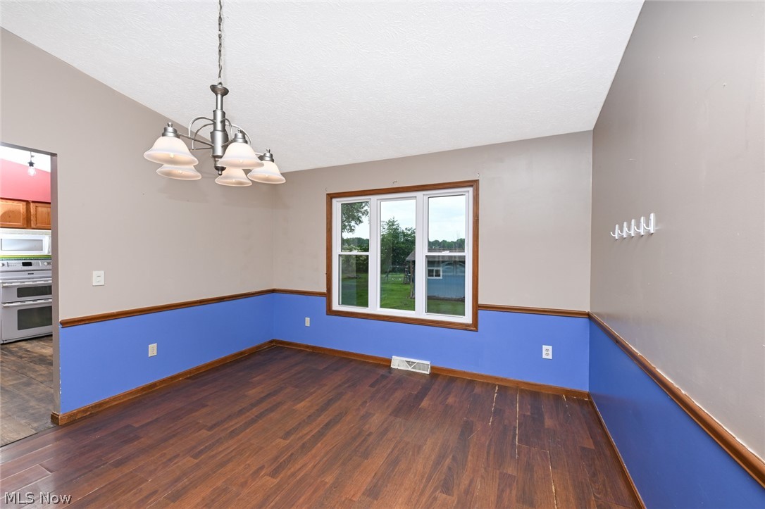 5323 Francesca Street NE Louisville OH 44641