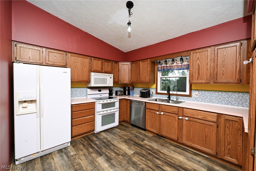 5323 Francesca Street NE Louisville OH 44641