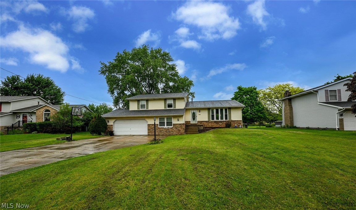 5323 Francesca Street NE Louisville OH 44641