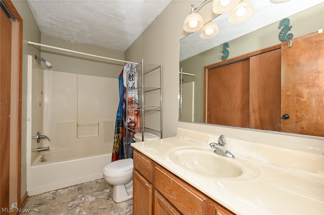 5323 Francesca Street NE Louisville OH 44641
