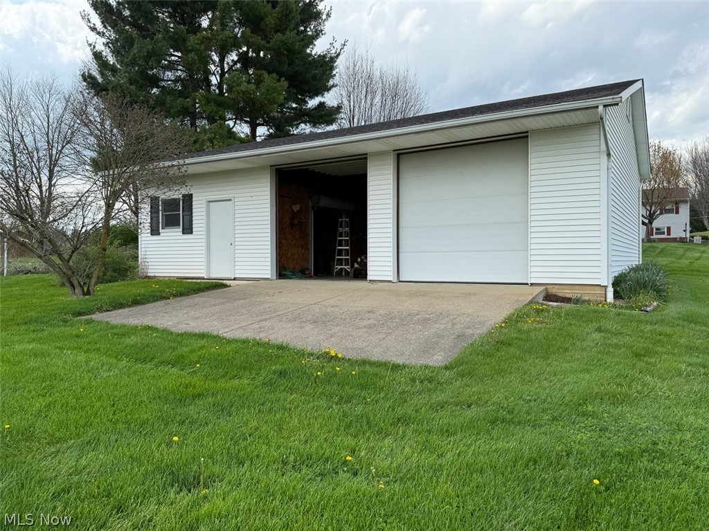 2401 Terrain Street Magnolia OH 44643