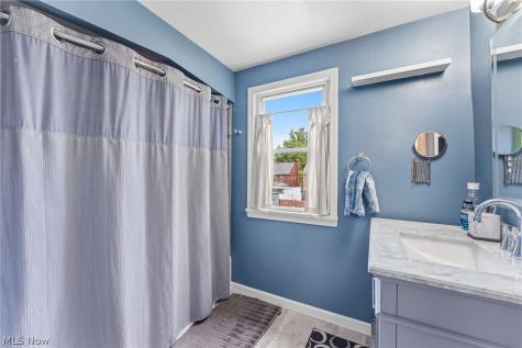3953 Bushnell Road University Heights OH 44118