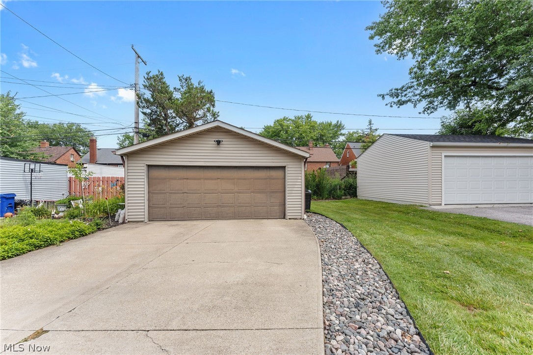 3953 Bushnell Road University Heights OH 44118
