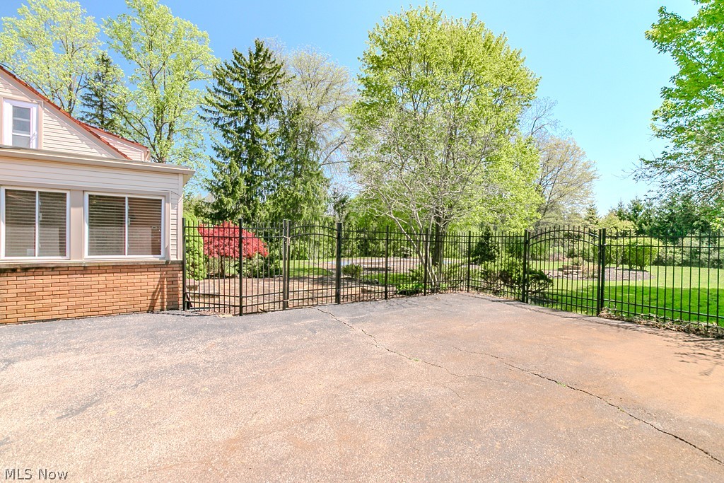 29426 Gates Mills Boulevard Pepper Pike OH 44124