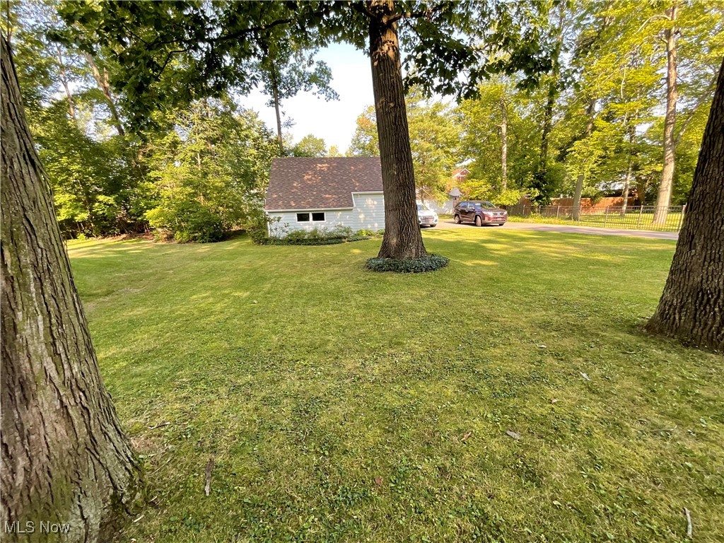 7240 Oak Drive Poland OH 44514