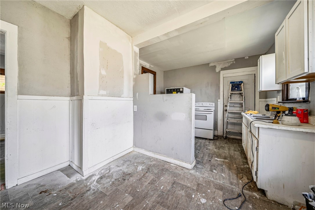 3024 W 100th Street Cleveland OH 44111