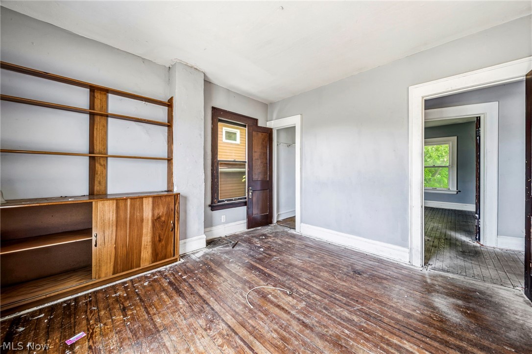 3024 W 100th Street Cleveland OH 44111
