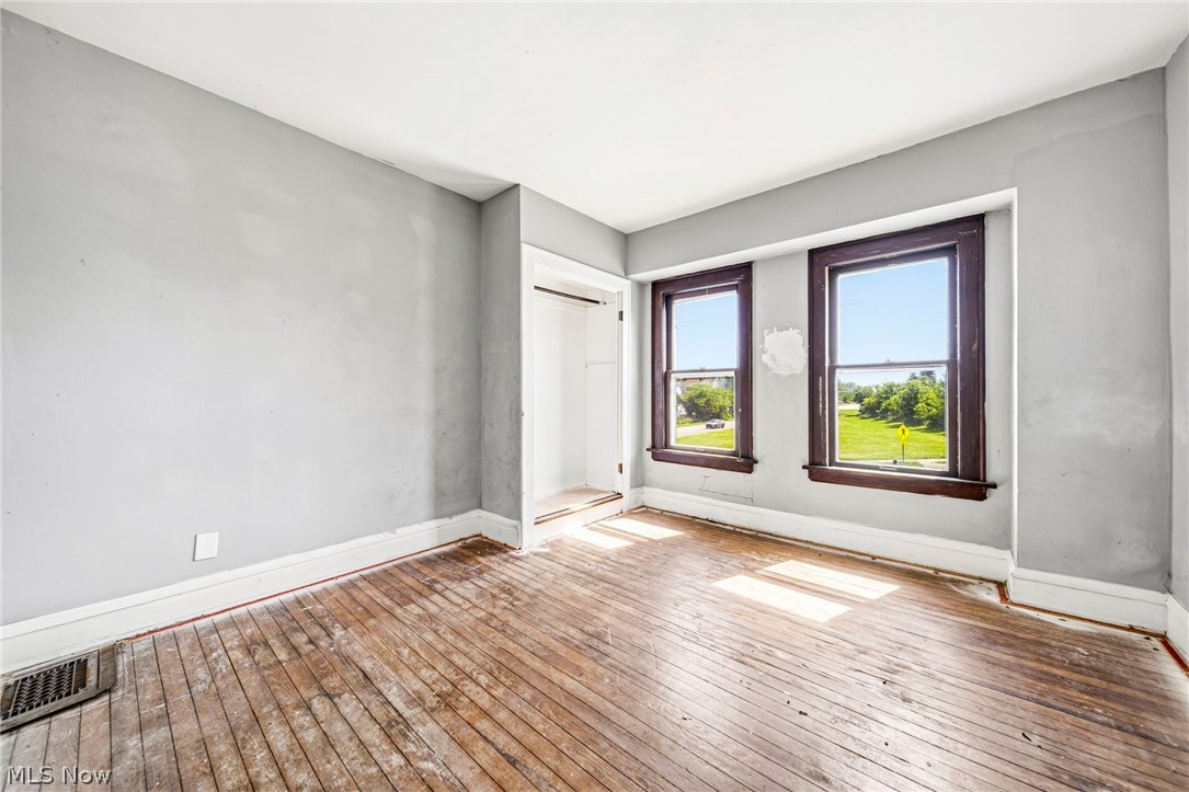 3024 W 100th Street Cleveland OH 44111
