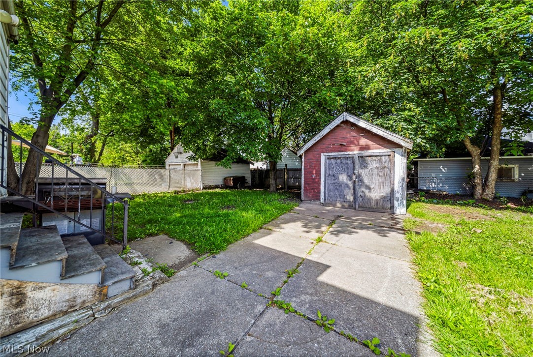 3024 W 100th Street Cleveland OH 44111