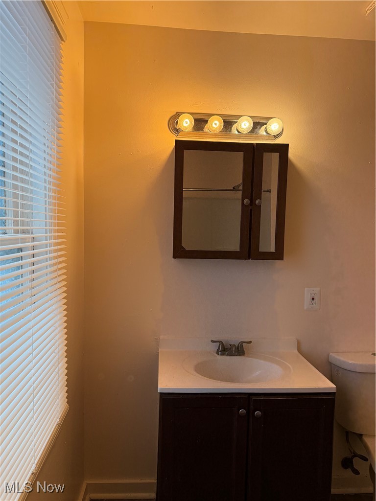 6913 Harvard Avenue Cleveland OH 44105