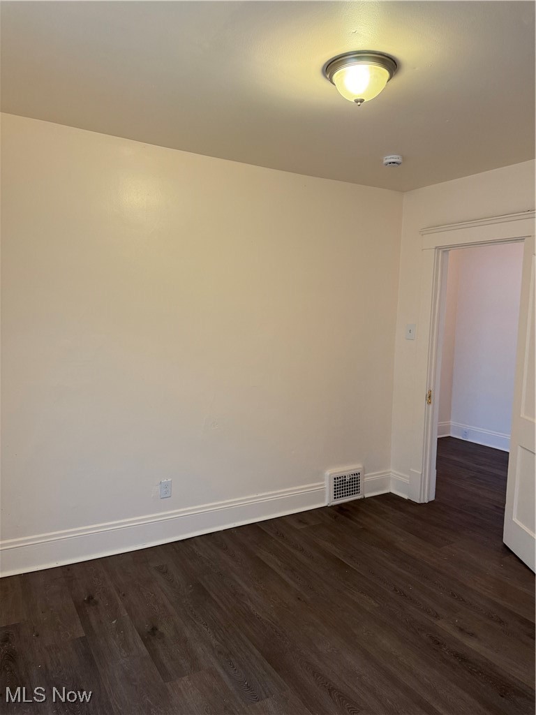 6913 Harvard Avenue Cleveland OH 44105