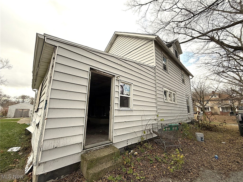 411 S Collett Street Lima OH 45805