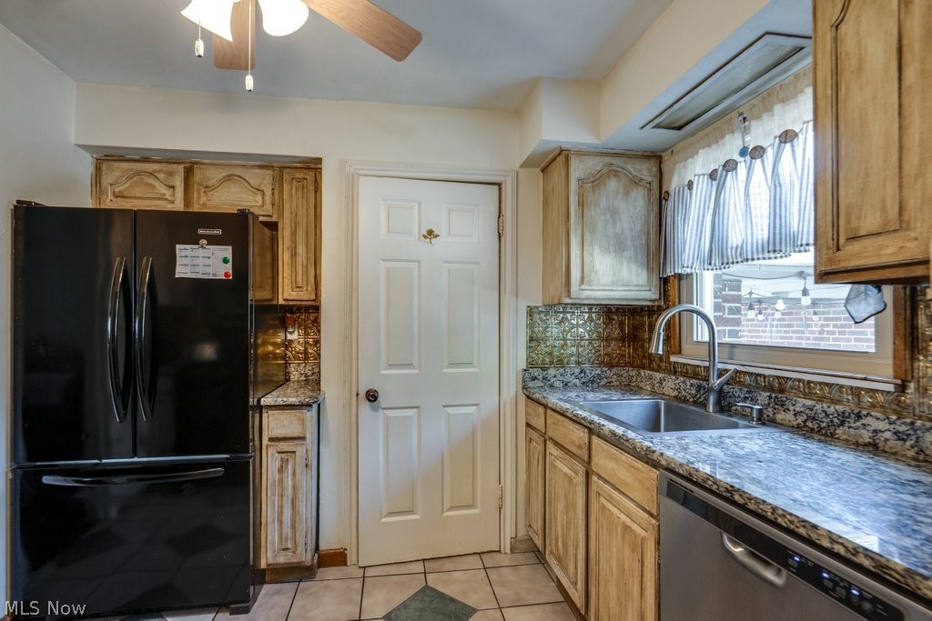 2035 Tampa Avenue Cleveland OH 44109