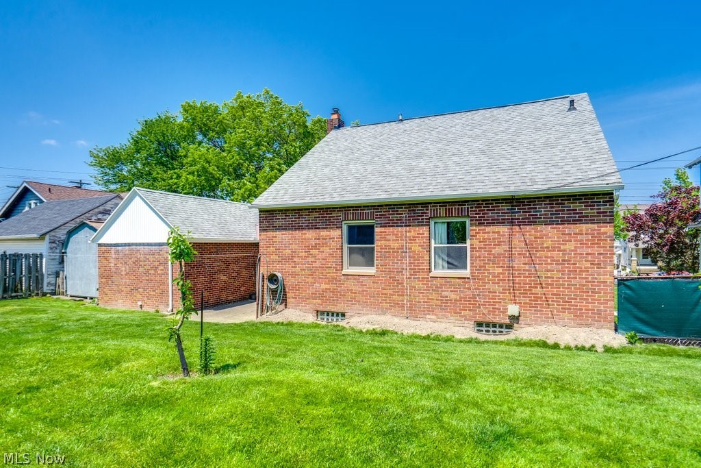2035 Tampa Avenue Cleveland OH 44109