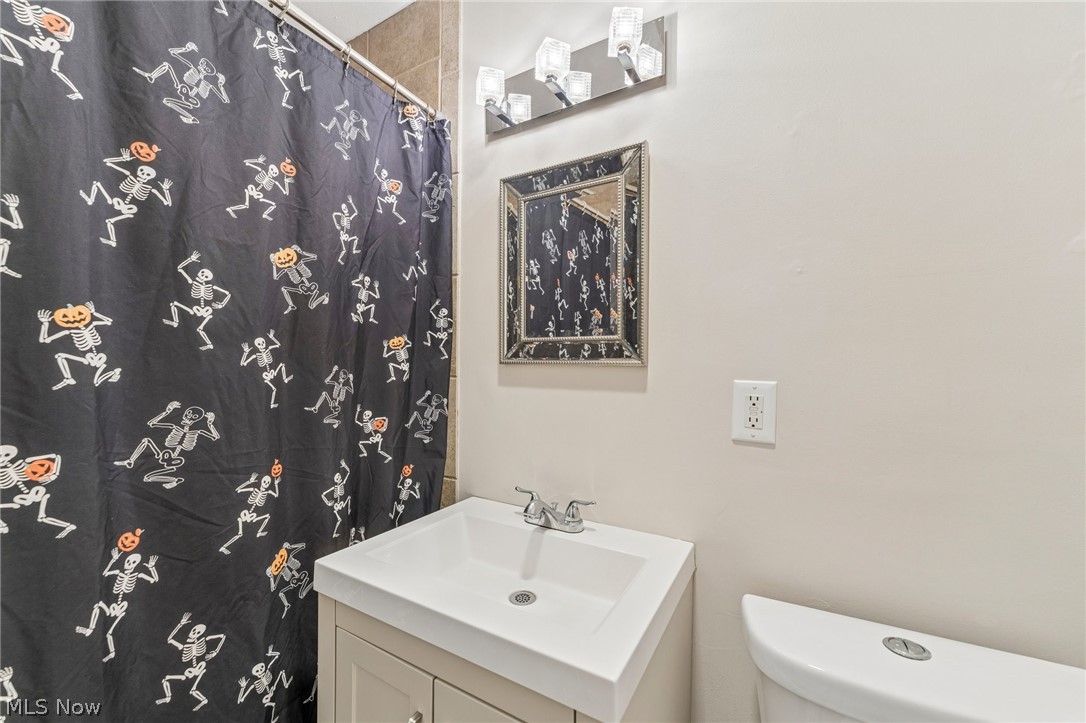 2185 Hubbard Road Madison OH 44057