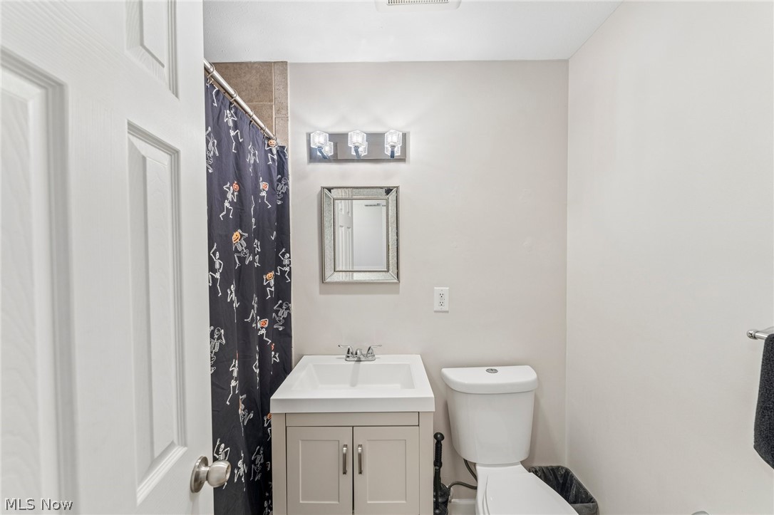 2185 Hubbard Road Madison OH 44057